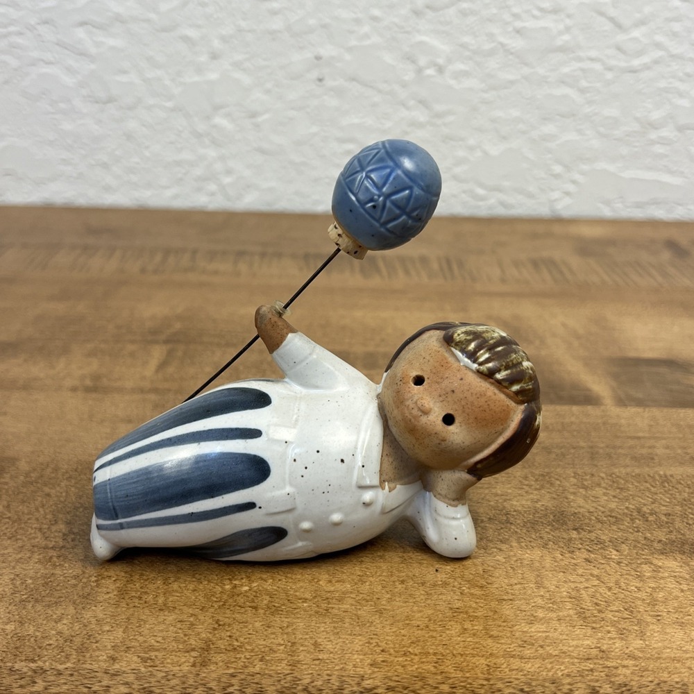 Vintage Fitz‎ & Floyd Stoneware Boy And Balloon Figurine